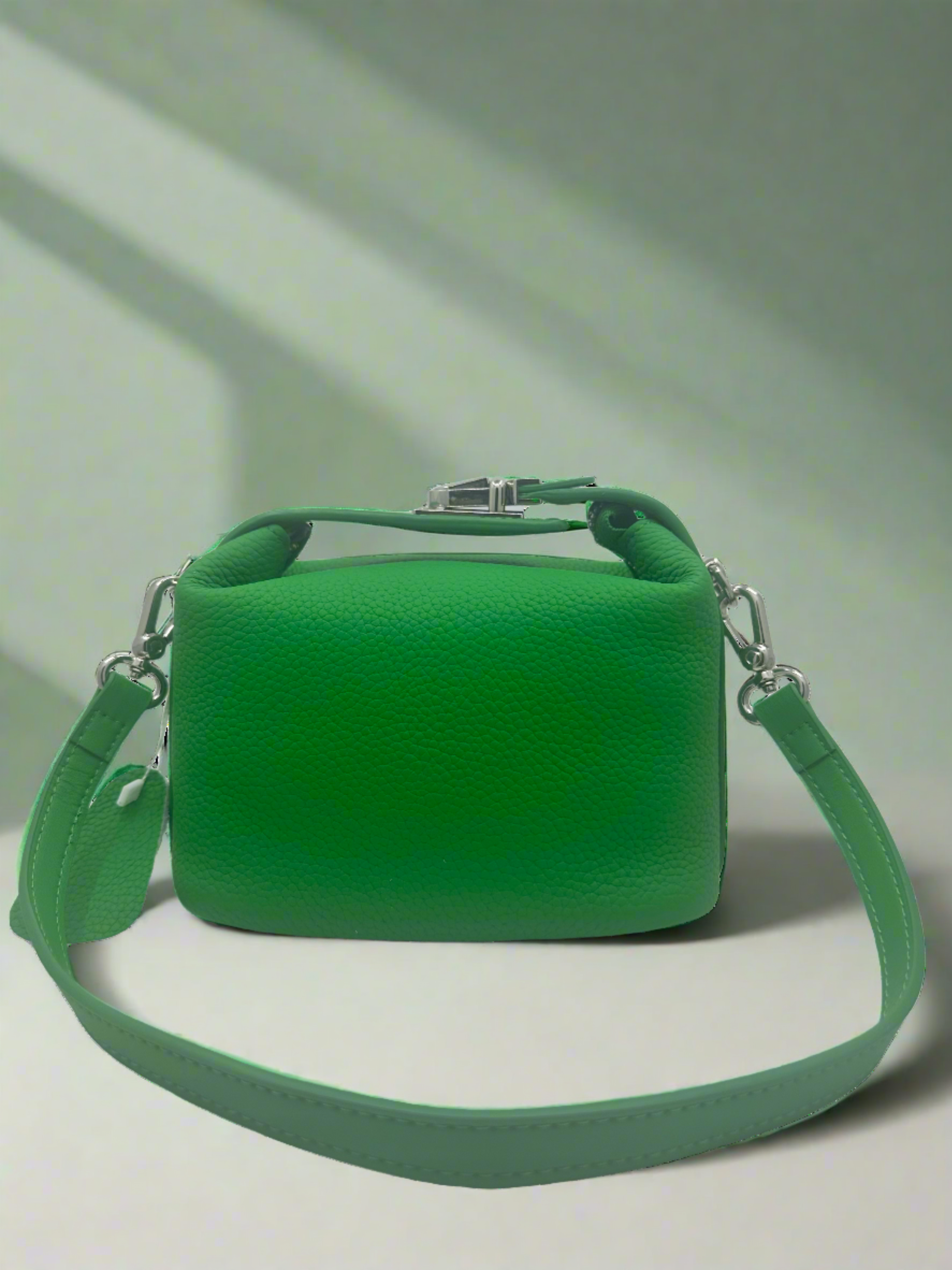 Tokyo Green Pea, mini crossbody